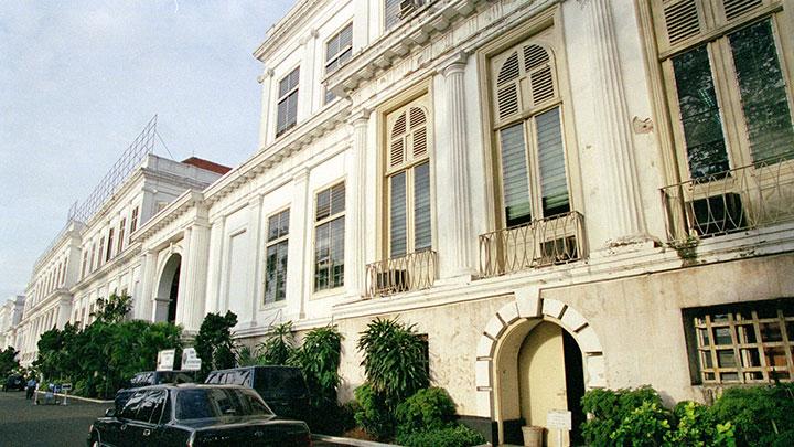 HKI: Fitch Debt Outlook Downgrade Is a Serious Signal