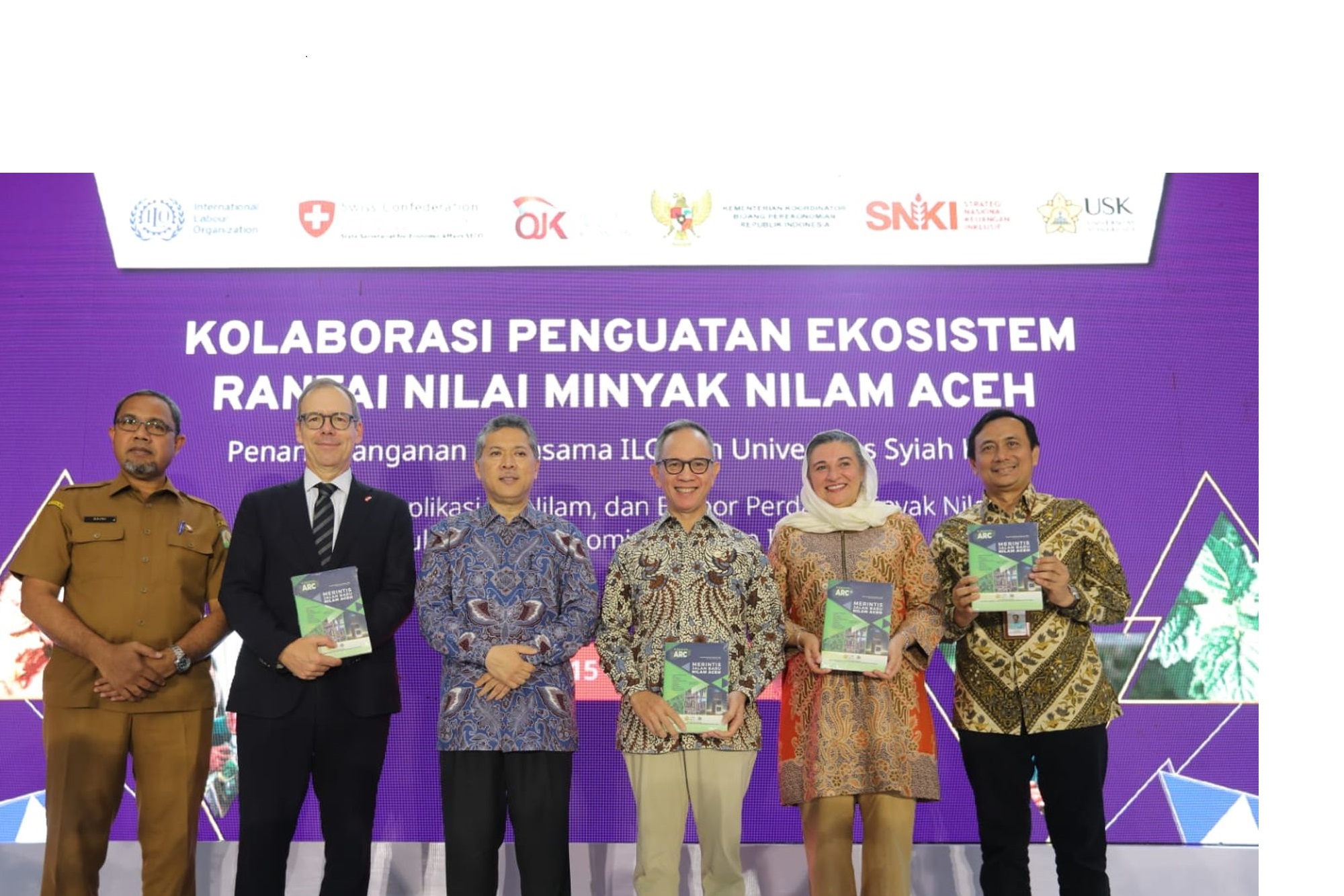 ILO, Syiah Kuala University and Financial Services Authority join forces to transform Aceh's patchouli oil sector