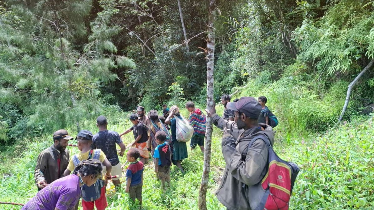 Indonesia: Renewed Fighting Threatens West Papua Civilians
